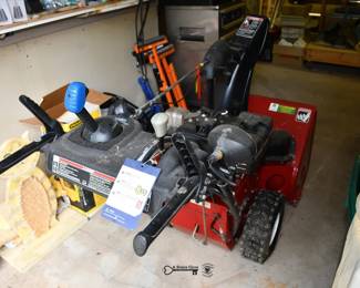 825Garage