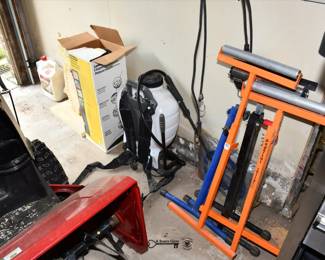814Garage