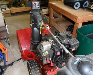 832Garage