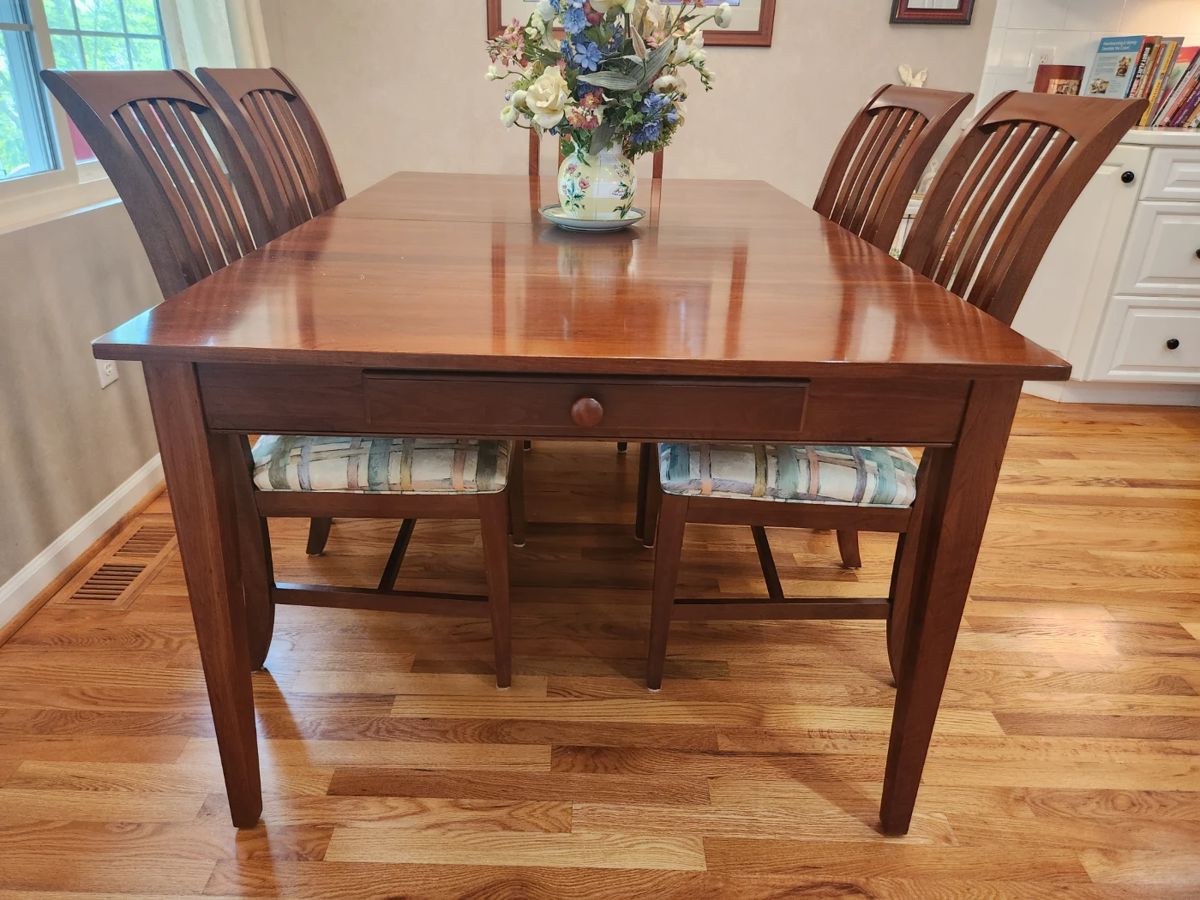 Ethan Allen dining table and 6 chairs
