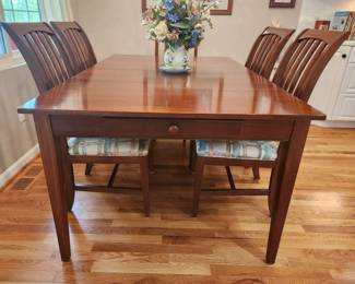 Ethan Allen dining table and 6 chairs