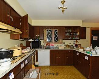 10Kitchen Clearance
