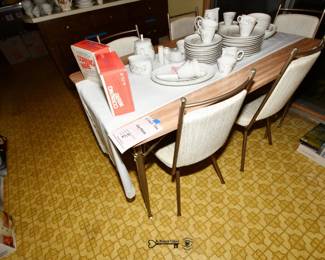 13Kitchen Clearance