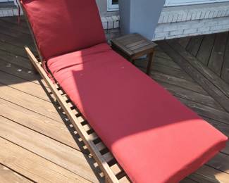 Teak lounge and side table