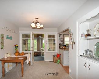 210Dinng Room