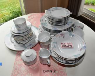 032Some Highlights Oswego Estate Sale