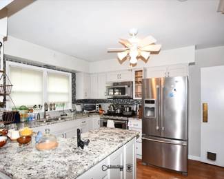 152Kitchen