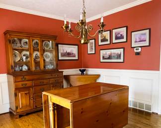 Hutch / Dining Room Table