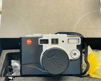 LEICA DIGILUX 1 Camera