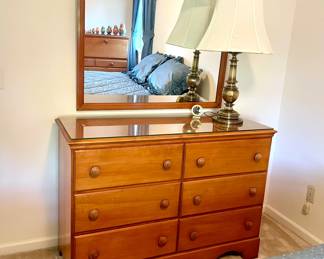 Dresser/Mirror