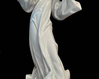 Lladro Figurine
