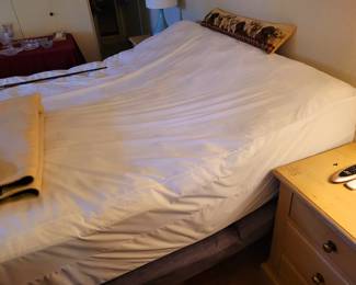 Adjustable bed and mattress