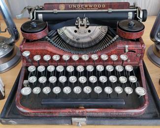 1920's Underwood typewriter