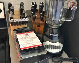 More Counter Top Appliances & Knife Sets