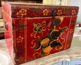 20. Chinese Foo Dog Wood Storage Box W 18" D 18" H 13"