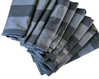 61. Drape 100% Silk Lining 100% Cotton