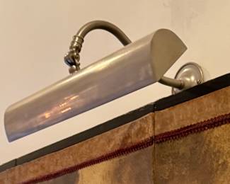 Vaughn Picture Light