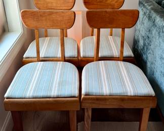 (4) MCM Heywood Wakefield Dining Chairs, Wheat Finish, Curved Back, Tapered Legs, Upholstered in Powder Blue & White