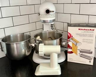 Kitchen Aid Mixer & Accessories