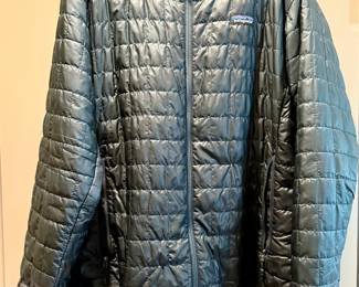Patagonia Mens Light Weight Down Jacket