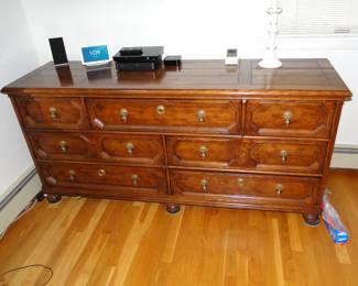 Hendredon Dresser