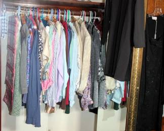 LOTS of Vintage Clothing!!