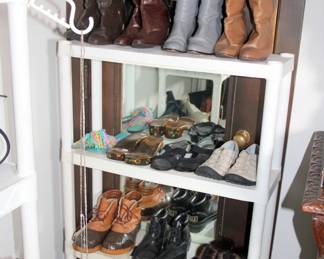 omen’s Shoes (Bruno Magli, Stuart Weitzman, Paloma, Ferragamo, Flora & More)