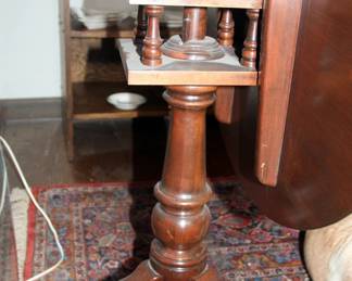 Tilt Top table with Bird Cage