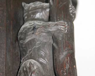 2 Bear near Clock Face