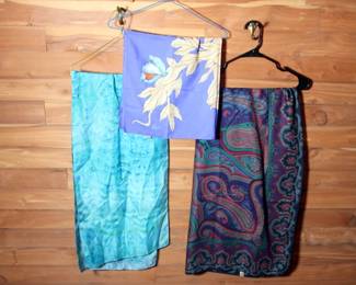 Women's Scarves