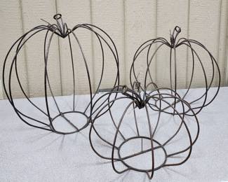 Garden Art pumpkins