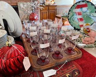 Ice Tea/Water Winterberry glass and other Christmas dishes