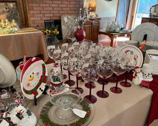 Beautiful German Pfaltzgraff "Winterberry" glass ware