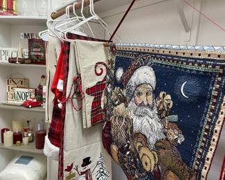 Santa tapestry and wonderful Christmas table linens