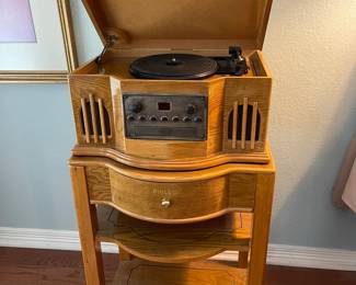 Philco radio and record player with storage
