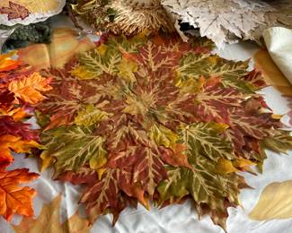 Beautiful leaf place mats and linens
