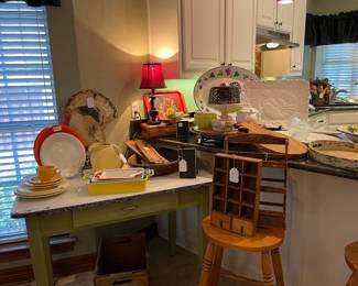 Vintage porcelain top kitchen table with drawer