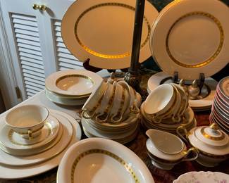 1900's Castleton china USA "Golden Classic" 41 pieces