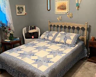 Beautiful full bed and mattress