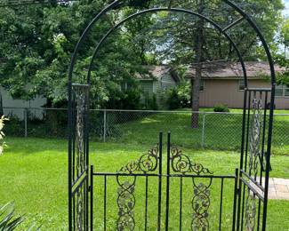 Stunning outdoor Arbor