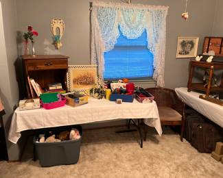 Books, End tables, miscellaneous decor.