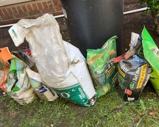 Miscellaneous Garden, Fertilizers Pest Control