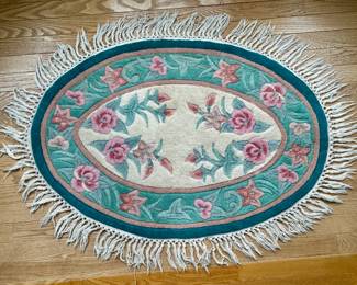 oval rug