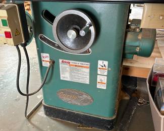 Grizzly table saw