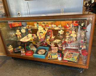 Large vintage light up cabinet.