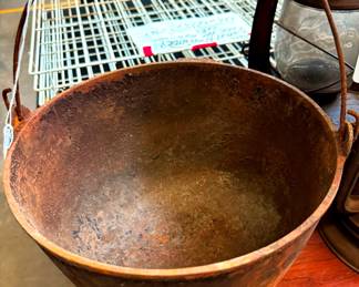 Cast Iron Bean Pot Kettle Pot
