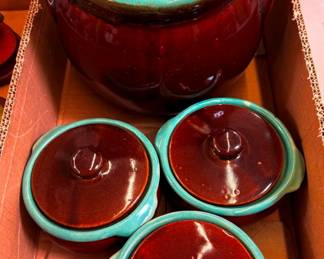 Zanesville Pottery Drip Glaze Bean Soup Pot and Lidded Bowls