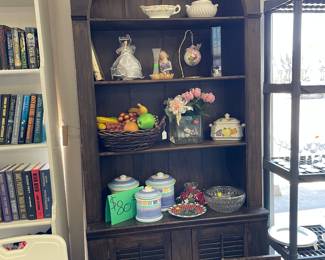 bookshelf