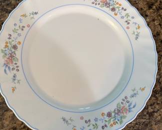 set of dishes