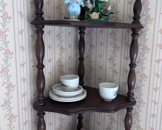 Trinket shelf. Figurines.